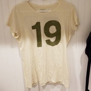 American Eagle short sleeve tee